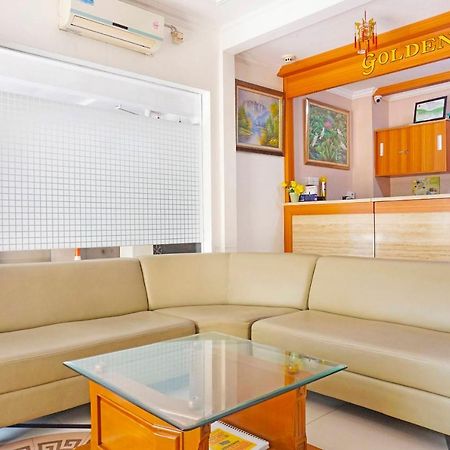Готель Collection O 91380 Golden Mansion Джакарта Екстер'єр фото